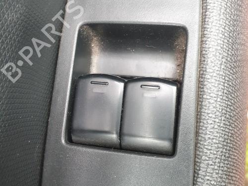 Used Left front window switch Left front window switch NISSAN MICRA III (K12) 1.2 16V (80 hp) 26132752 26132752