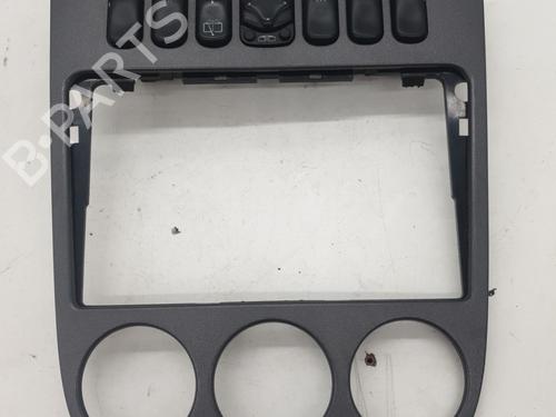 Midtkonsoll Midtkonsoll MERCEDES-BENZ A-CLASS (W168) A 170 CDI (168.009, 168.109) (95 hp) 23436124 23436124