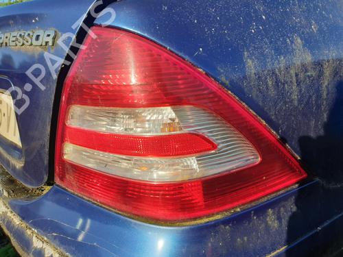 Right taillight MERCEDES-BENZ C-CLASS (W203) C 180 Kompressor (203.046) | BP25483901C35 