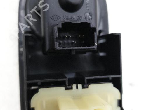 Used Left front window switch Left front window switch RENAULT CLIO IV (BH_) 1.5 dCi 75 (75 hp) 22867794 22867794