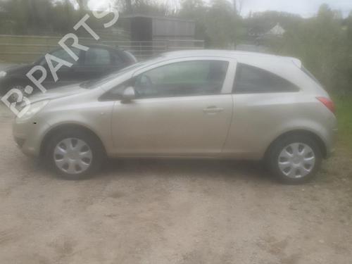 Third brake light OPEL CORSA D (S07) 1.3 CDTI (L08, L68) | BP31768407L11 