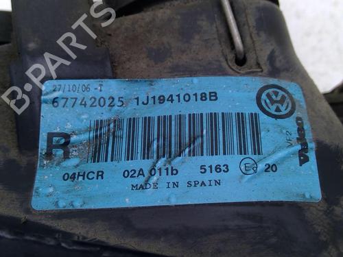 Used Right headlight Right headlight VW GOLF IV (1J1) 1.6 16V (105 hp) 22881942 22881942