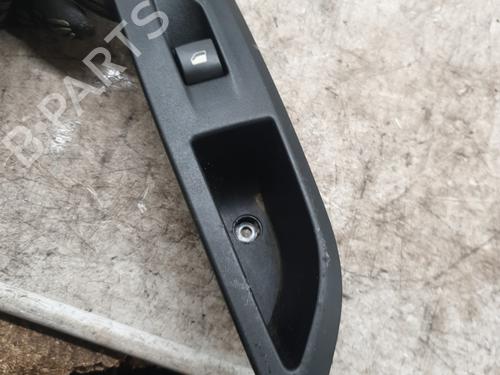 Left rear window switch PEUGEOT 2008 II (UD_, US_, UY_, UJ_, UR_, UC_) 1.5 BlueHDI 110 (UDYHSK) | BP29460331I29 