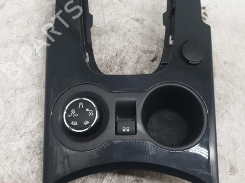 Used Switch PEUGEOT 3008 I MPV (0U_) 2.0 HDi 150 / BlueHDi 150 (150 hp) 22883514