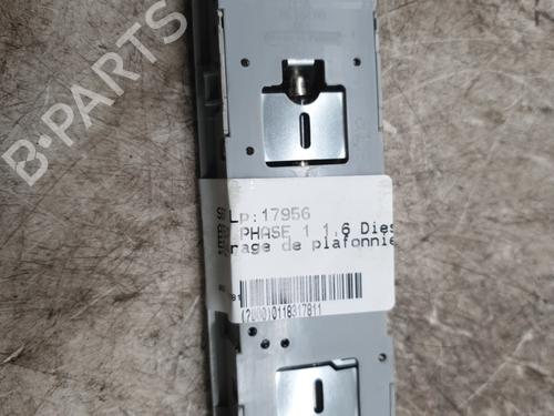 interior-roof-light-seat-ateca-kh7-khp-2016-31046143 main image