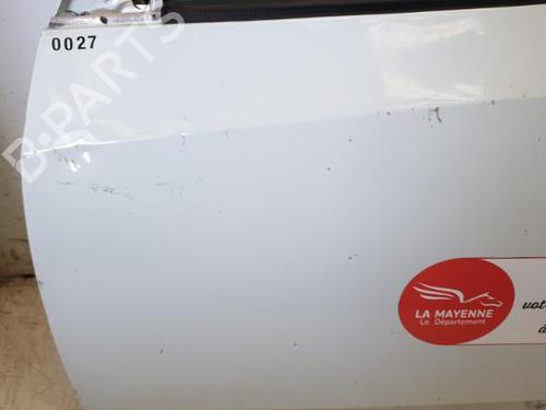 left-front-door-bluecar-blueutility-2011-33418474 main image