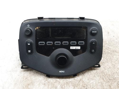 Used Radio Radio PEUGEOT 108 1.0 VTi 72 (72 hp) 33461392 33461392