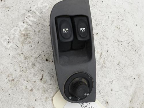Used Left front window switch RENAULT CLIO III (BR0/1, CR0/1) 1.5 dCi (BR17, CR17) (86 hp) 22867669