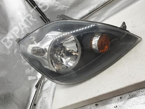 Used Right headlight FORD FIESTA V (JH_, JD_) 1.4 TDCi (68 hp) 24421612