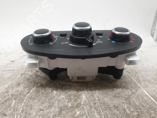 Used Climate control Climate control 22882634 22882634