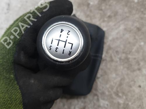 Pookknop VW POLO IV (9N_, 9A_) 1.4 TDI (70 hp) 32087057