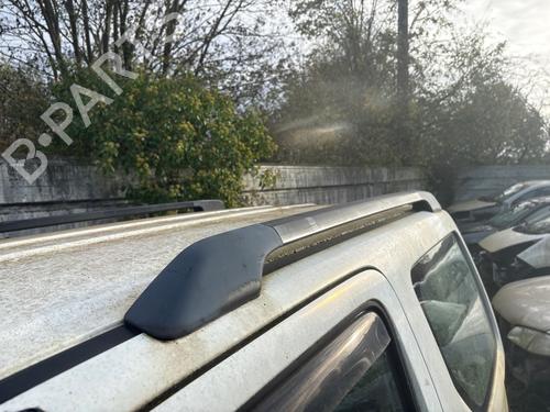 Used Roof bar Roof bar SUZUKI JIMNY Closed Off-Road Vehicle (SN) 1.5 DDiS 4WD (SN415D) (65 hp) 40452617 40452617