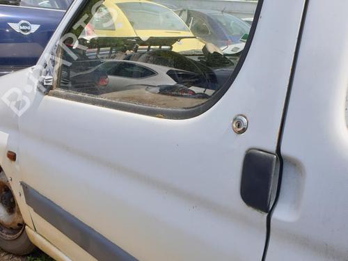 Left front door PEUGEOT PARTNER Box Body/MPV (5_, G_) 1.8 D | BP26006372C2