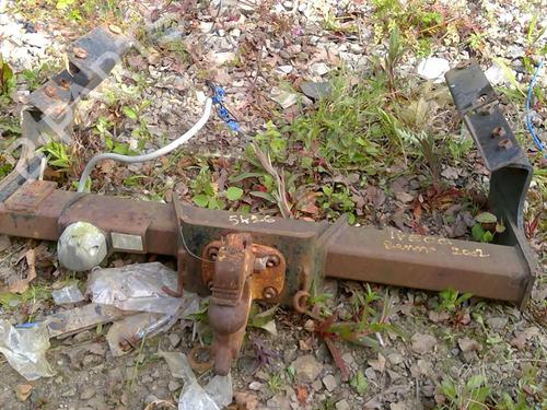 Trækkugle/Mekanisme Trækkugle/Mekanisme IVECO DAILY III Platform/Chassis 35 S 11,35 C 11 (A2FC13AA, A6FBU4AB, A2NB14A1, A2ND13A1,... (106 hp) 25843143 25843143