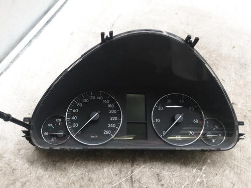 instrument-cluster-mercedes-benz-c-class-w203-2000-2001-2002-2003-2004-2005-2006-2007-31624011 main image