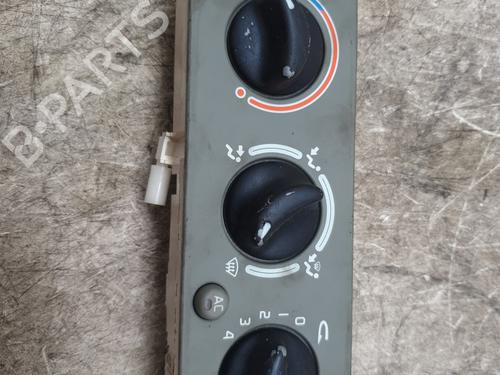 Comando clima RENAULT TWINGO I (C06_) 1.2 (C066, C068) (58 hp) 28139255