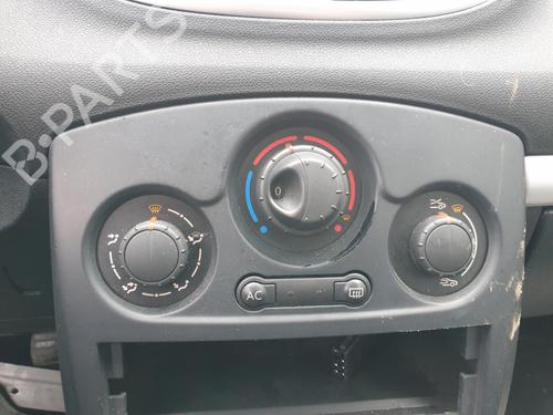 Climate control RENAULT CLIO III (BR0/1, CR0/1) 1.2 16V (BR0P, CR0P) | BP32373013I5