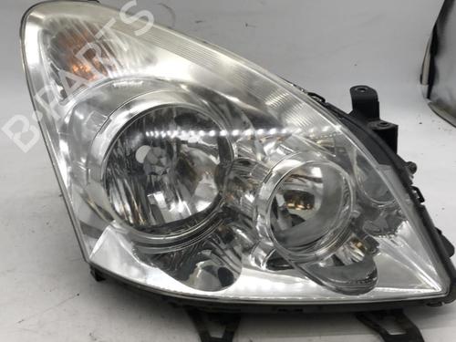 Used Right headlight TOYOTA COROLLA Verso (ZER_, ZZE12_, R1_) 2.2 D-4D (AUR10_, AUR10R) (136 hp) 24420921