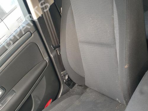 Sedile anteriore destro RENAULT LAGUNA III (BT0/1) 1.5 dCi (BT00, BT0A, BT0T, BT1J) (110 hp) 32327598