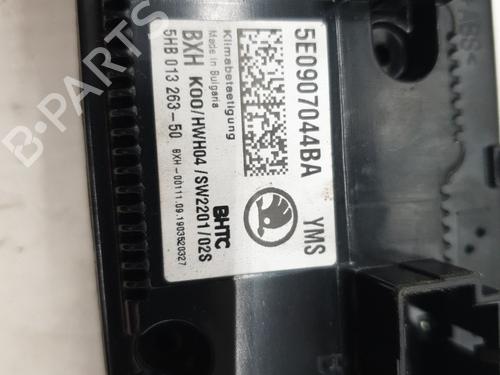 Used Climate control Climate control SKODA OCTAVIA III (5E3, NL3, NR3) 1.6 TDI (115 hp) 24423383 24423383