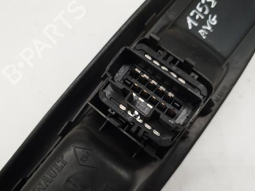 Used Left front window switch Left front window switch RENAULT CLIO II (BB_, CB_) 1.5 dCi (B/C2J) (68 hp) 27174569 27174569