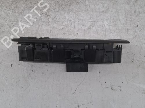 Used Left front window switch Left front window switch PEUGEOT 308 I (4A_, 4C_) 1.6 HDi (90 hp) 39424375 39424375