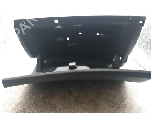 Used Glove box Glove box RENAULT LAGUNA III Grandtour (KT0/1) 2.0 dCi (KT07, KT0J, KT14, KT1A, KT1S) (131 hp) 28621043 28621043