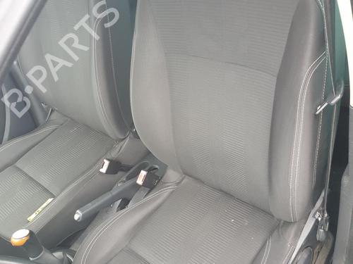 Used Left front seat RENAULT CLIO III (BR0/1, CR0/1) 1.5 dCi (C/BR0G, C/BR1G) (68 hp) 32440682