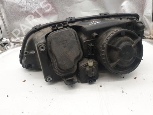 Right headlight VOLVO V70 I (875, 876) 2.5 TDI | BP30618842C29 