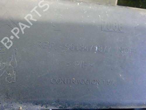 Used Front bumper reinforcement CITROËN BERLINGO / BERLINGO FIRST MPV (MF_, GJK_, GFK_) 1.9 D (MFWJZ) (70 hp) 22882053