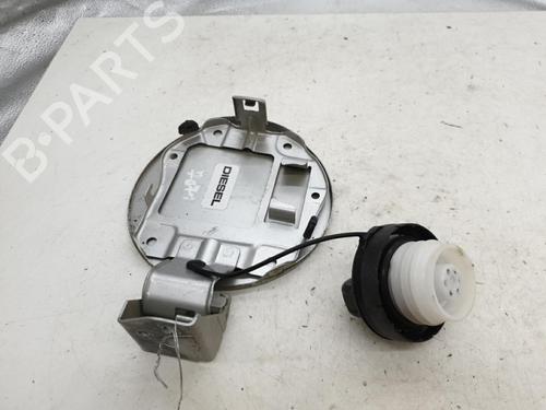 Używane Klapa wlewu paliwa SUZUKI SWIFT IV (FZ, NZ) 1.3 DDiS (AZG413D, ZC02S, ZC92S) (75 hp) 24421824