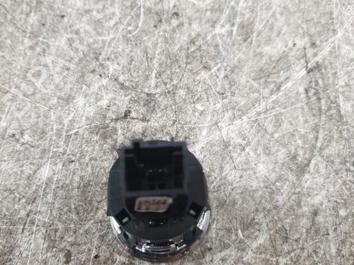 Used Switch Switch PEUGEOT 308 SW II (LC_, LJ_, LR_, LX_, L4_) 1.6 BlueHDi 100 (99 hp) 26019196 26019196