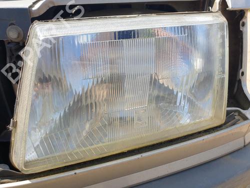 Venstre forlygte PEUGEOT 309 II (3C, 3A) 1.4 (75 hp) 25602593