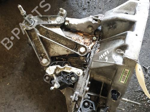 gearbox-renault-clio-iii-br01-cr01-2005-2006-2007-2008-2009-2010-2011-2012-2013-2014-32456272 main image