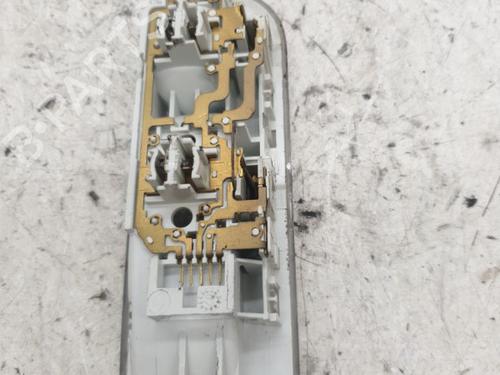 Interior roof light RENAULT CLIO III (BR0/1, CR0/1) 1.2 16V (BR0P, CR0P) | BP24486020I8 