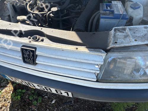 Used Grille Grille 39090535 39090535