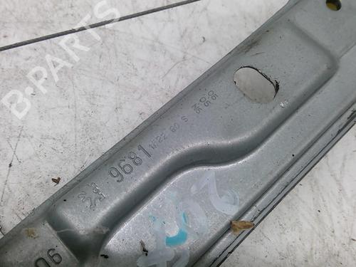 Used Front right window mechanism Front right window mechanism PEUGEOT 207 (WA_, WC_) 1.4 HDi (68 hp) 22875440 22875440