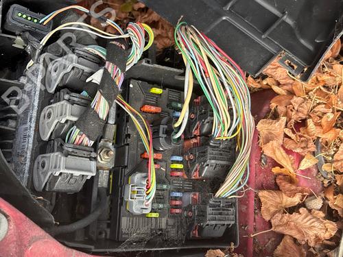 Fuse box PEUGEOT 307 CC (3B) 2.0 HDi 135 | BP40251017E1 - Image 2