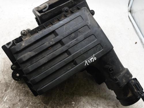 Used Air filter box SEAT ATECA (KH7, KHP) 1.6 TDI (115 hp) 31020556