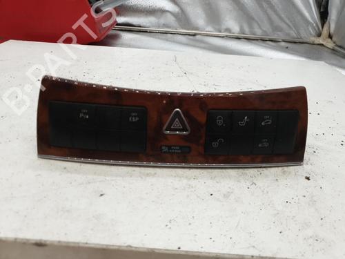 Used Warning switch MERCEDES-BENZ CLK (C209) CLK 270 CDI (209.316) (170 hp) 24421742
