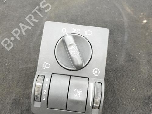 Used Headlight switch Headlight switch OPEL CORSA C (X01) 1.3 CDTI (F08, F68) (70 hp) 23261507 23261507