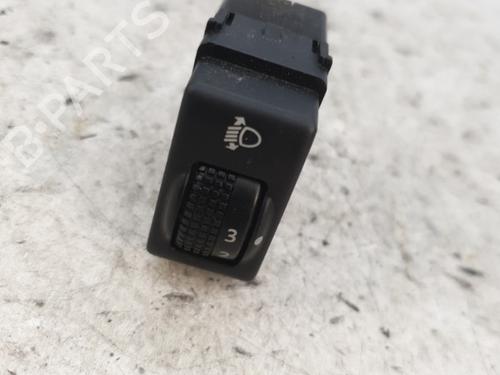 Used Headlight switch NISSAN MICRA III (K12) 1.2 16V (80 hp) 25843416