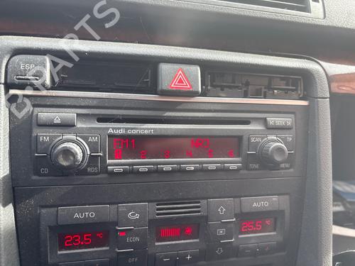 Used Radio Radio AUDI A4 B6 Avant (8E5) 1.9 TDI (130 hp) 40250974 40250974