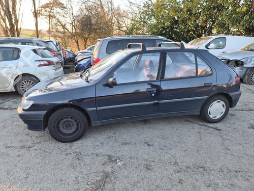 Used Parts PEUGEOT 306 Hatchback (7A, 7C, N3, N5)  1.9 D  4555228