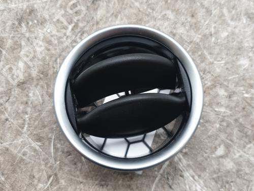 air-vent-suzuki-vitara-ly-2015-32469783 main image