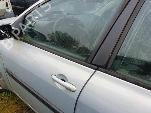 Used Left front door Left front door 25046951 25046951