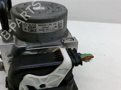 Used ABS pump CITROËN C3 II (SC_) 1.4 HDi 70 (SC8HZC, SC8HR0, SC8HP4) (68 hp) 22869093