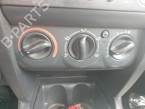 AC-Styringsenhed/Manøvreenhed RENAULT CLIO II (BB_, CB_) 1.2 16V (BB05, BB0W, BB11, BB27, BB2T, BB2U, BB2V, CB05,... (75 hp) 28113179