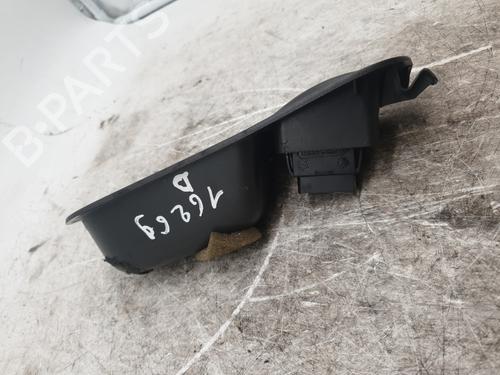 Used Right front window switch Right front window switch RENAULT SCÉNIC I MPV (JA0/1_, FA0_) 1.9 dCi (JA05, JA1F) (102 hp) 23948759 23948759