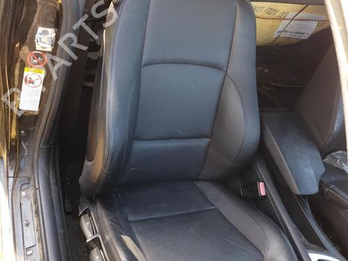 Siège avant droit BMW 1 (E81) 123 d (204 hp) 25866637